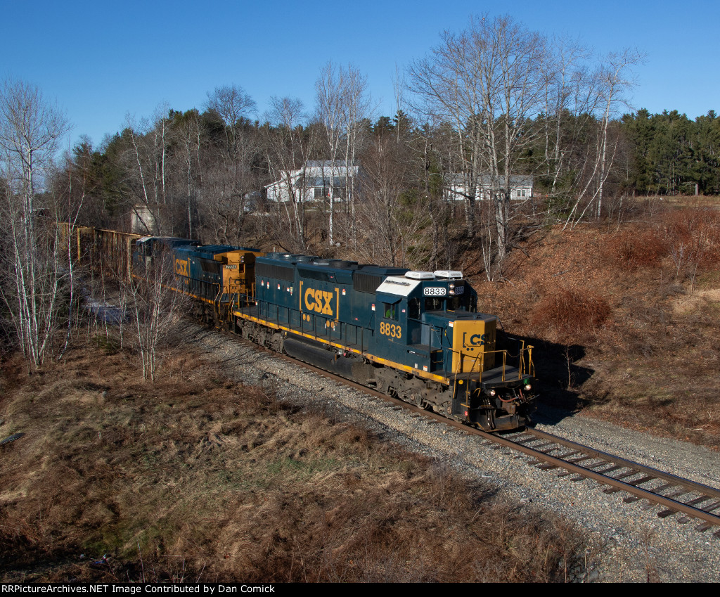 CSXT 8833 Leads L071 at Carmel